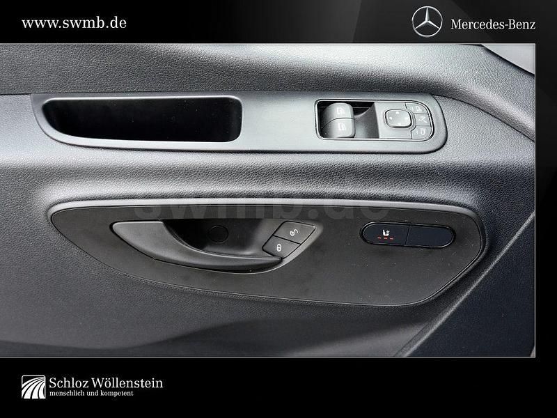 Gebraucht Mercedes Sprinter 150 PS (110 kW) 2025 Obsidianschwarz metallic Van