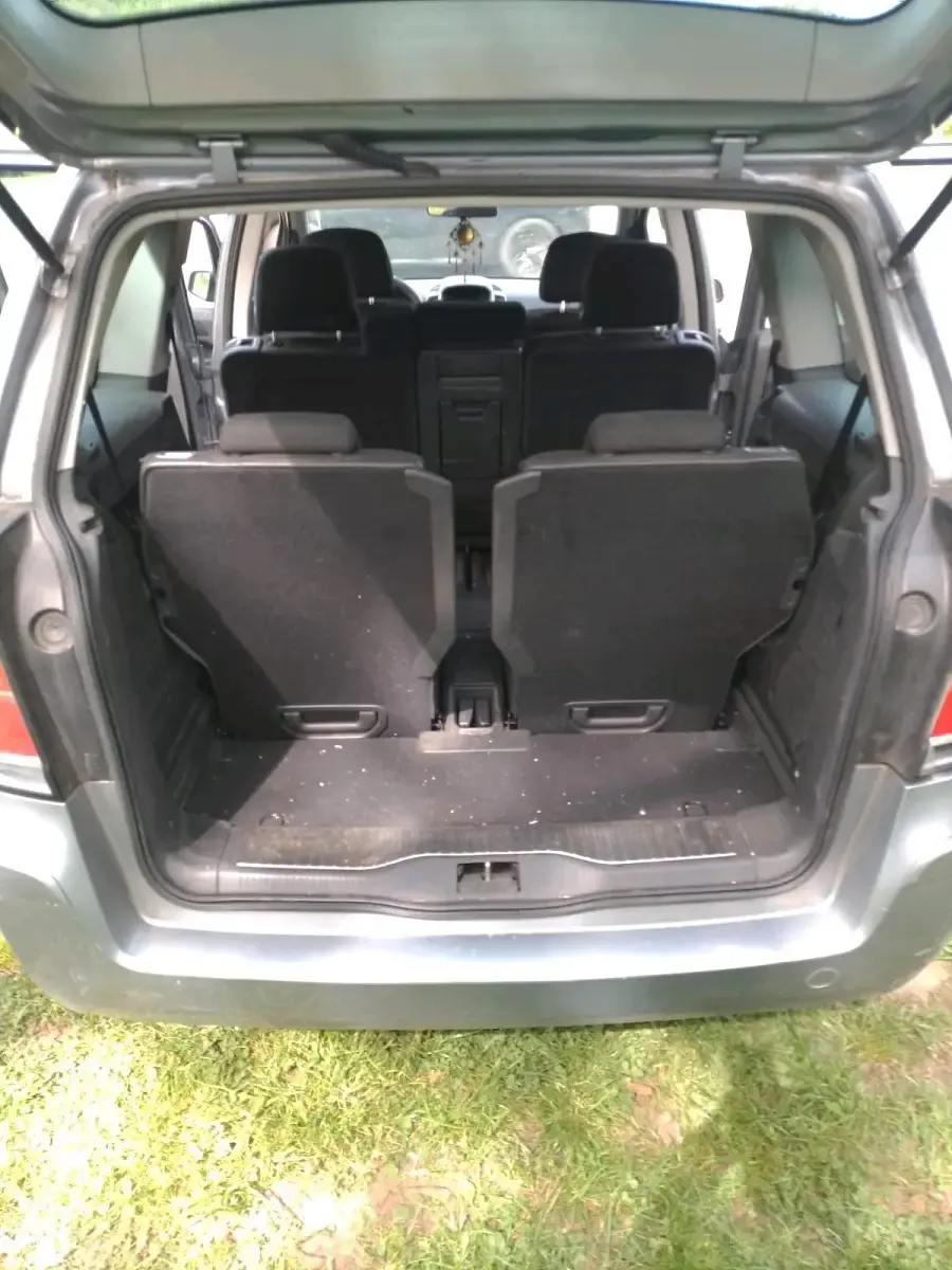 Gebraucht Opel Zafira 115 PS (84 kW) 2006 Silber Van / Kleinbus