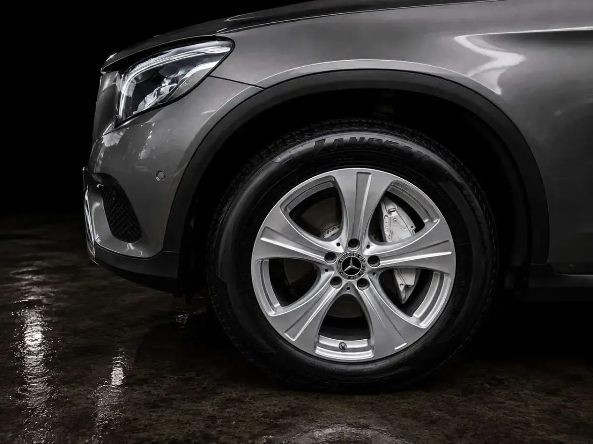 Gebraucht Mercedes GLC250 211 PS (155 kW) 2018 Grau SUV