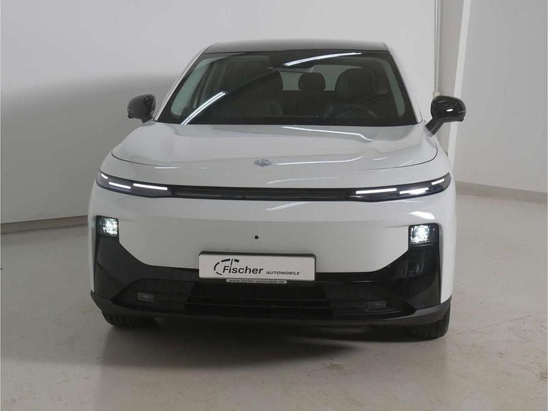 Neu Leapmotor B10 160 kW (218 PS) 2025 Weiß SUV
