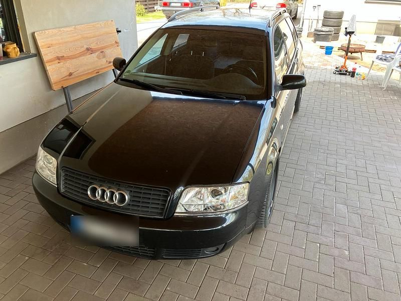 Usado Audi A6 Performance 131 HP (96 kW) 2004 Preto Carrinha