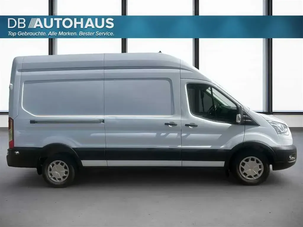 Gebraucht Ford Transit Trend 131 PS (96 kW) 2020 Weiß Van