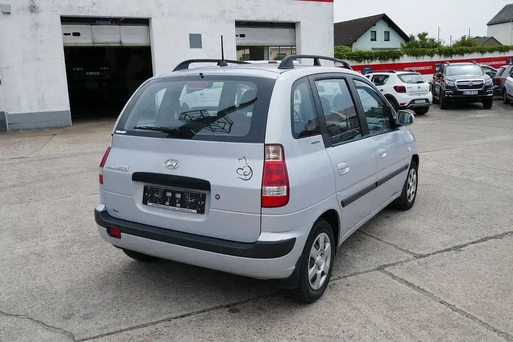 Gebraucht Hyundai Matrix GLS 103 PS (75 kW) 2006 Silber Van / Kleinbus