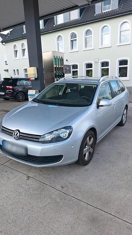 Silber Gebraucht 2013 VW Golf VI Kombi | 2.890 € (Guter Preis) - Bild 1/4