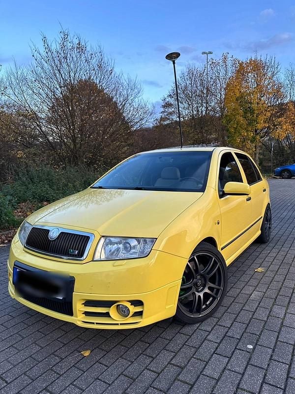Gelb Gebraucht 2008 Skoda Fabia vRS Kleinwagen | 7.000 € - Bild 1/4