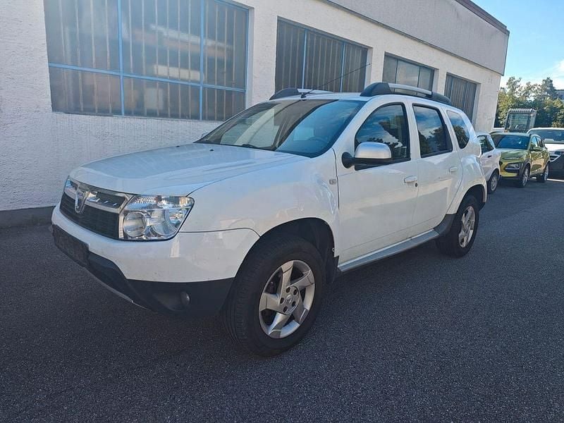 Weiß Gebraucht 2012 Dacia Duster Prestige SUV | 4.299 € (Guter Preis) - Bild 1/4
