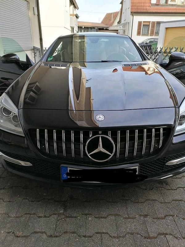 Schwarz Gebraucht 2011 Mercedes SLK250 Cabrio | 19.500 € (Fairer Preis) - Bild 1/4