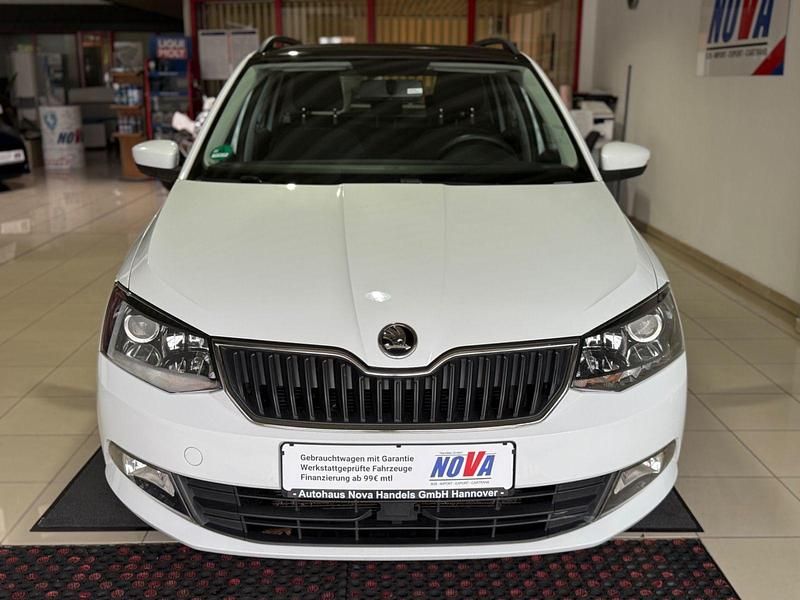 Weiß Gebraucht 2015 Skoda Fabia Style Kleinwagen | 8.490 € (Fairer Preis) - Bild 1/4