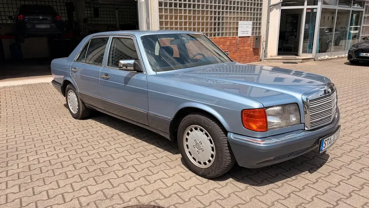 Gebraucht Mercedes S300 179 PS (131 kW) 1991 Blau Limousine