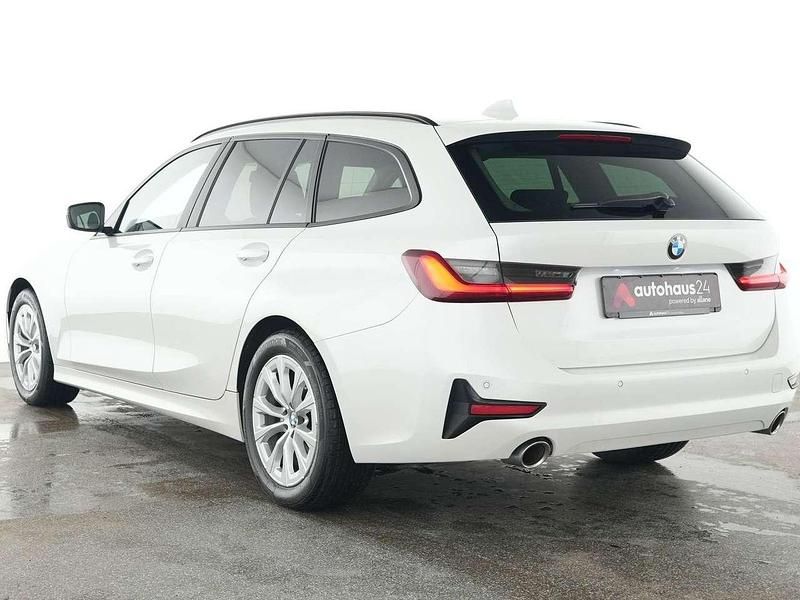 Gebraucht BMW 320 Advantage 184 PS (135 kW) 2022 Weiß Kombi