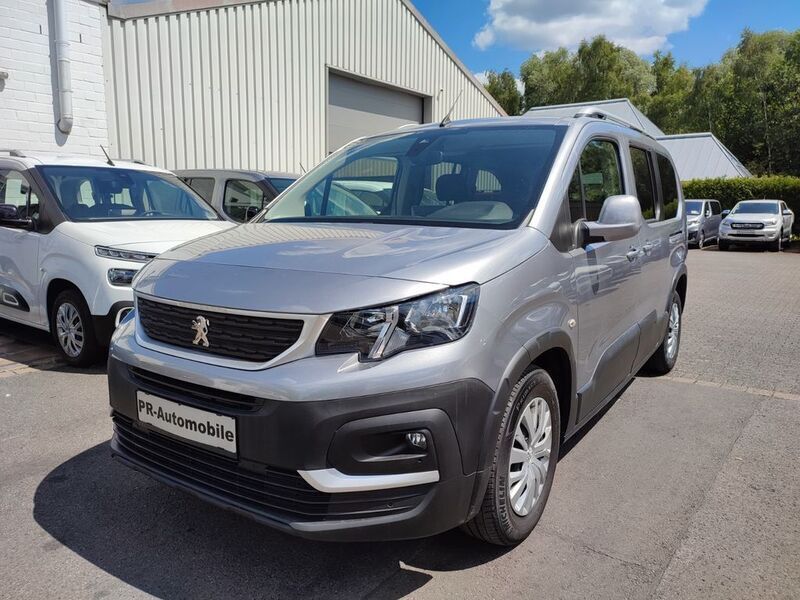 Grau Gebraucht 2020 Peugeot Rifter Van / Kleinbus | 22.790 € (Fairer Preis) - Bild 1/4