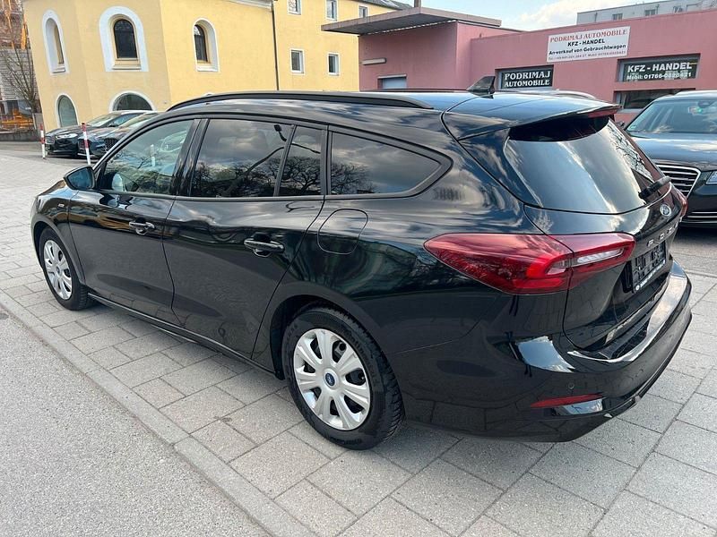 Gebraucht Ford Focus ST-Line X 116 PS (85 kW) 2023 Schwarz Kombi