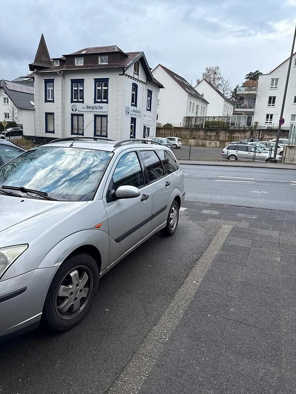 Second-hand Ford Focus 116 CP (85 kW) 2004 Argintiu Break