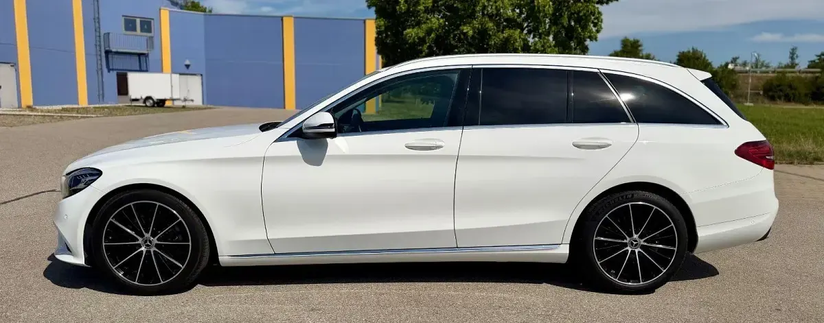 Gebraucht Mercedes C180 Avantgarde 156 PS (114 kW) 2019 Weiß Kombi