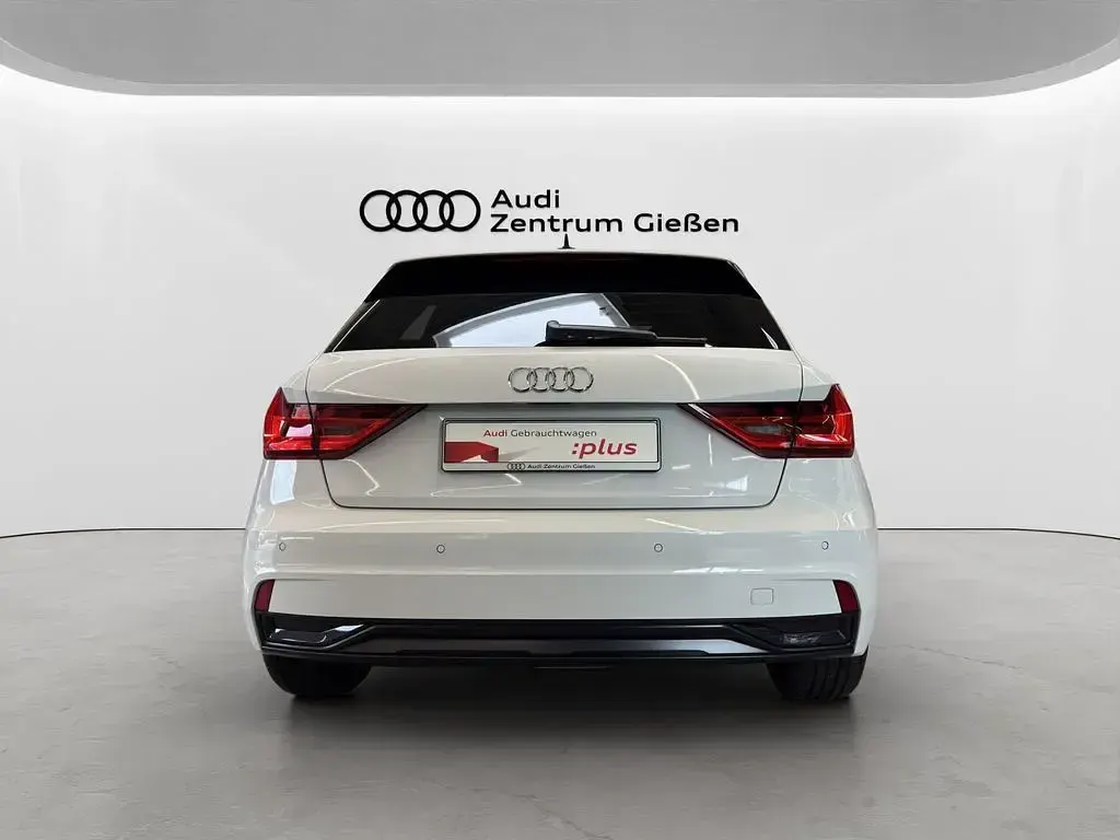 Gebraucht Audi A1 Sportback Advanced 116 PS (85 kW) 2025 Gletscherweiß metallic Kleinwagen