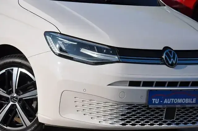Gebraucht VW Caddy Style 122 PS (89 kW) 2022 Candyweiß Van / Kleinbus