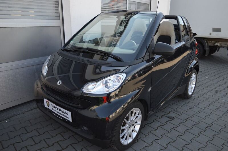 Schwarz Gebraucht 2007 Smart ForTwo Cabrio Passion Cabrio | 3.999 € (Fairer Preis) - Bild 1/4