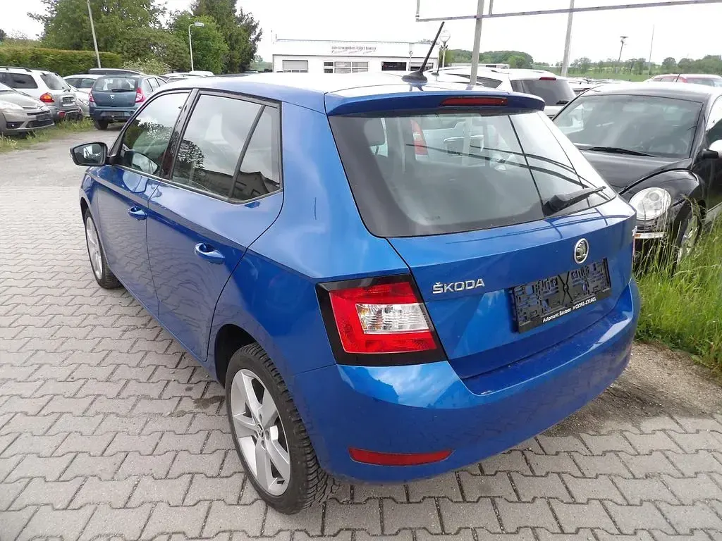 Gebraucht Skoda Fabia Cool Plus 75 PS (55 kW) 2019 Raceblau metallic Kleinwagen