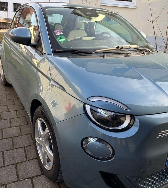 Gebraucht Fiat 500e 69 kW (95 PS) 2021 Blau Limousine