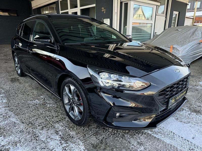 Gebraucht Ford Focus ST-Line 150 PS (110 kW) 2019 Schwarz Kombi