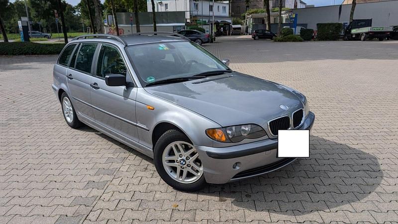 Grau Gebraucht 2004 BMW 316 Kombi | 1.840 € (Guter Preis) - Bild 1/4