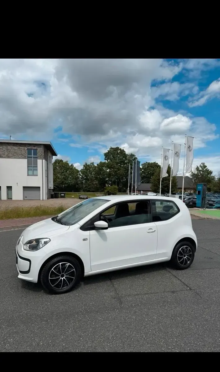 Gebraucht VW up! 60 PS (44 kW) 2016 Weiß Kleinwagen