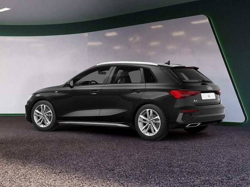 Gebraucht Audi A3 S-Line 150 PS (110 kW) 2023 Schwarz / mythosschwarz (metallic) Limousine
