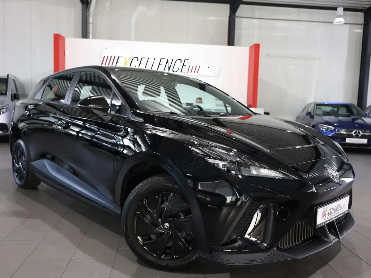 Gebraucht MG MG4 EV 125 kW (170 PS) 2022 Schwarz Kleinwagen