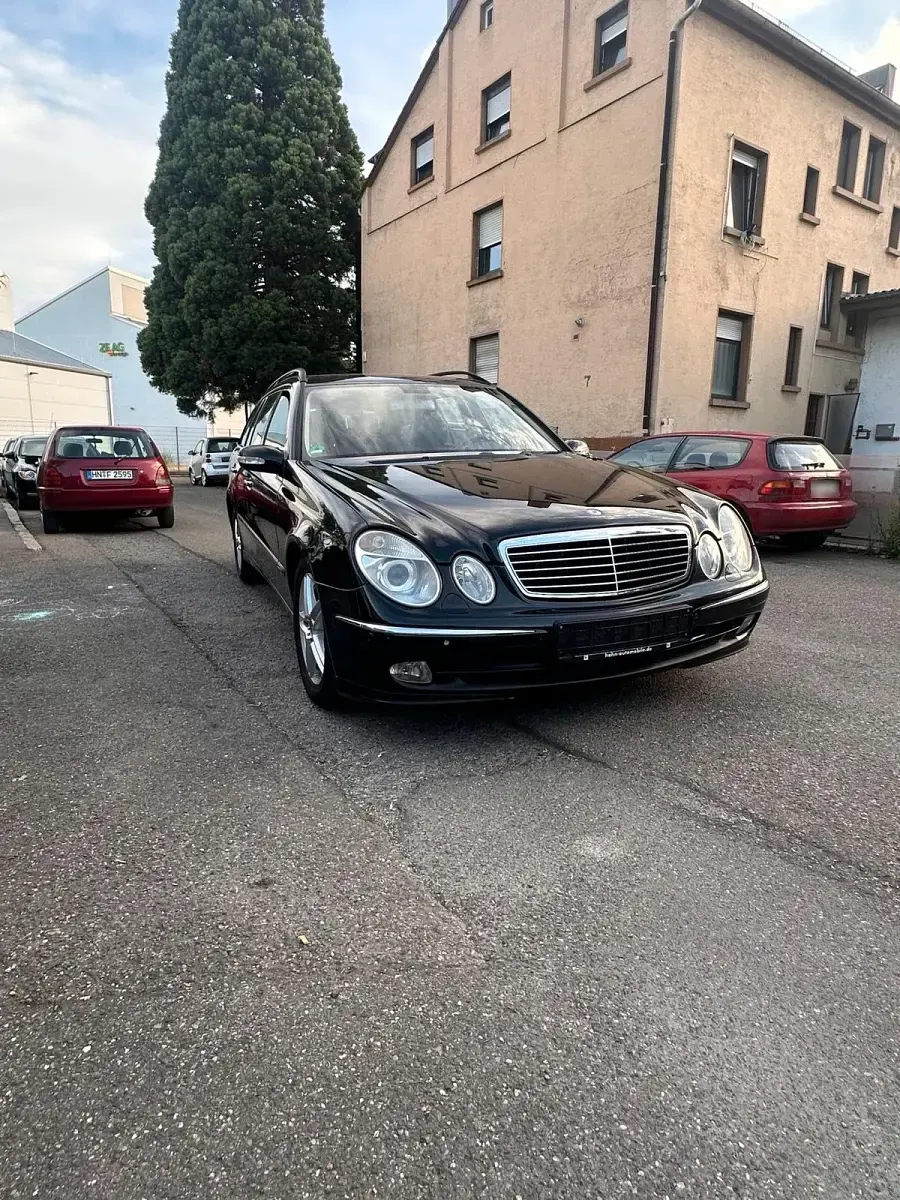 Gebraucht Mercedes E280 190 PS (139 kW) 2007 Schwarz Kombi