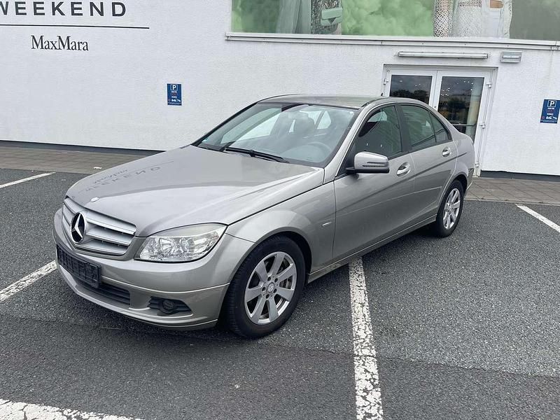 Grau Gebraucht 2009 Mercedes C180 Elegance Limousine | 7.600 € (Fairer Preis) - Bild 1/4