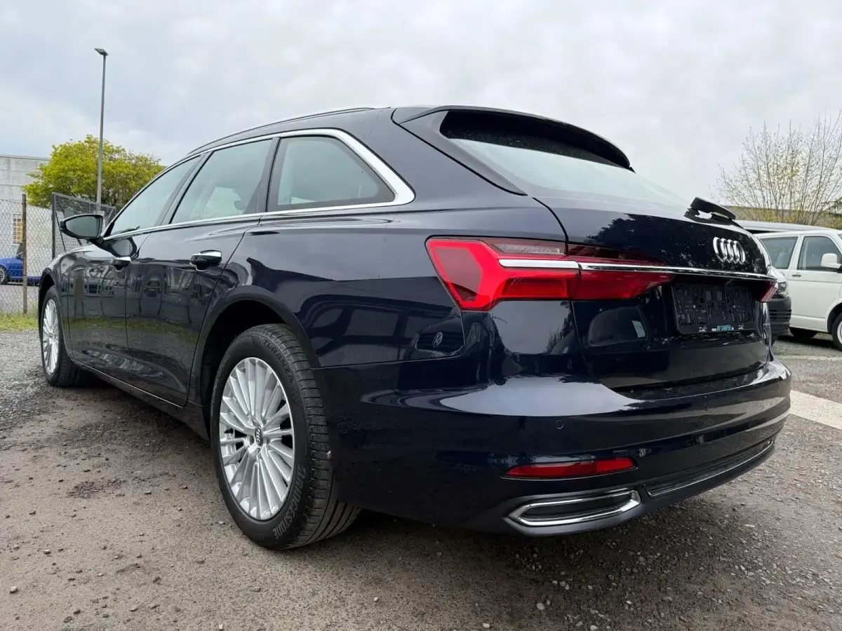 Second-hand Audi A6 Design 231 CP (169 kW) 2019 Albastru Break