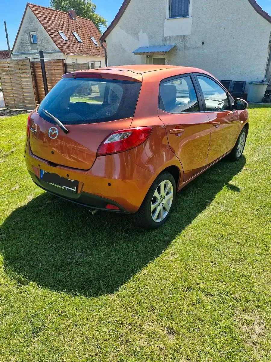 Używany Mazda 2 75 KM (55 kW) 2009 Andere farben Hatchback