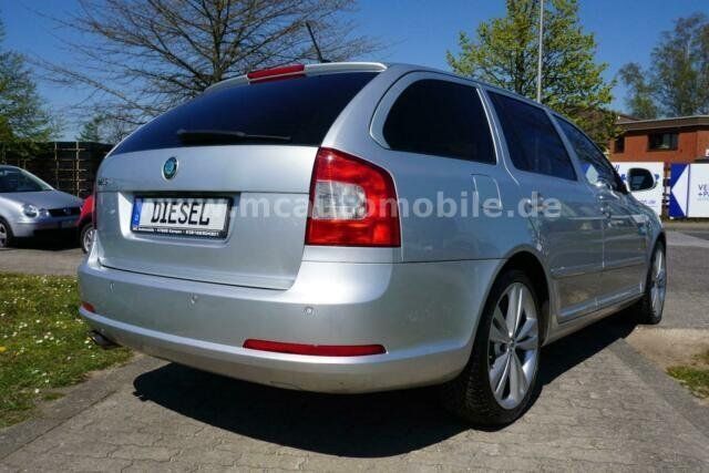 Gebraucht Skoda Octavia RS 170 PS (125 kW) 2012 Silber metallic Kombi
