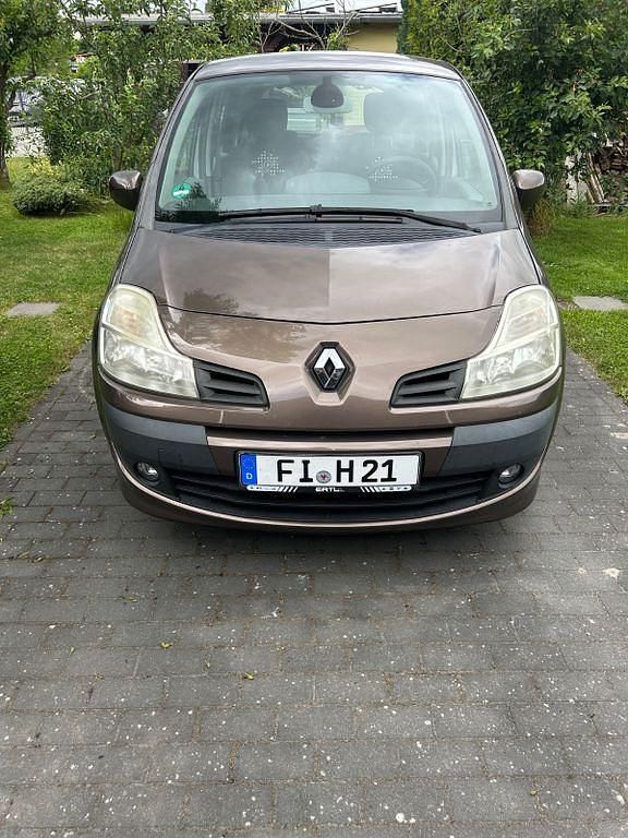 Braun Gebraucht 2012 Renault Modus Night&Day Van / Kleinbus | 3.750 € (Fairer Preis) - Bild 1/4