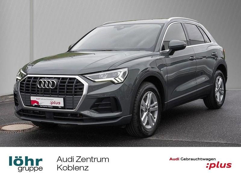 Nanograu metallic Gebraucht 2022 Audi Q3 Business SUV | 32.880 € (Etwas zu teuer) - Bild 1/4