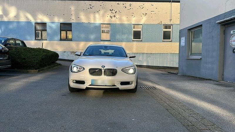 Gebraucht BMW 116 136 PS (100 kW) 2012 Weiß Kleinwagen
