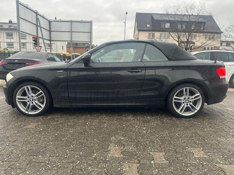 Gebraucht BMW 120 Cabriolet Advantage 177 PS (130 kW) 2011 Saphirschwarz (metallic) Cabrio