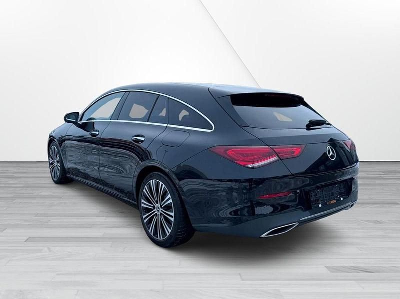 Gebraucht Mercedes CLA200 150 PS (110 kW) 2022 Schwarz Limousine