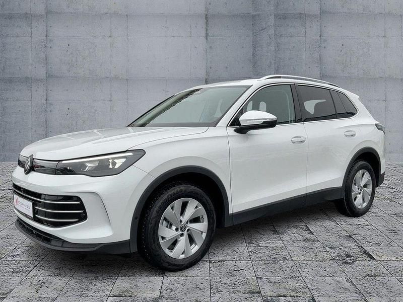 Weiß Neu 2025 VW Tiguan Elegance SUV | 49.370 € - Bild 1/4