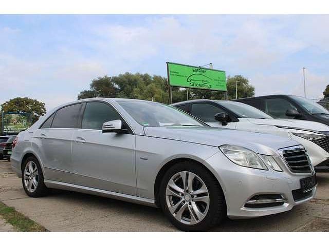 Silber Gebraucht 2010 Mercedes E300 Limousine | 10.990 € (Fairer Preis) - Bild 1/4