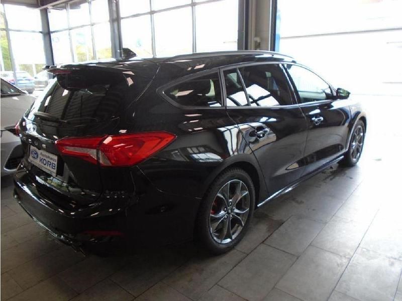Gebraucht Ford Focus ST-Line X 125 PS (91 kW) 2021 Schwarz Kombi