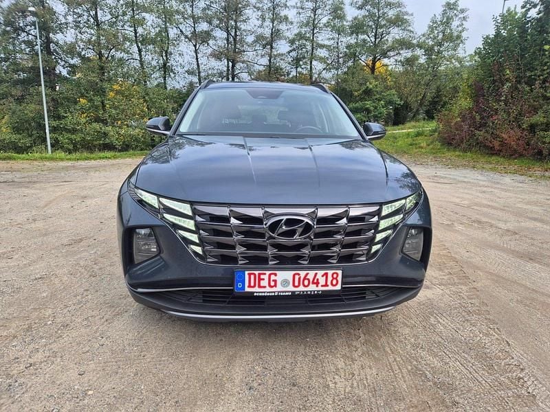 Grau Gebraucht 2022 Hyundai Tucson Select SUV | 18.999 € (Superpreis) - Bild 1/4