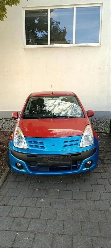 Rot Gebraucht 2009 Nissan Pixo Kleinwagen | 1.850 € (Fairer Preis) - Bild 1/4
