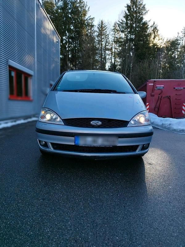 Grau Gebraucht 2003 Ford Galaxy Van / Kleinbus | 1.250 € (Guter Preis) - Bild 1/4