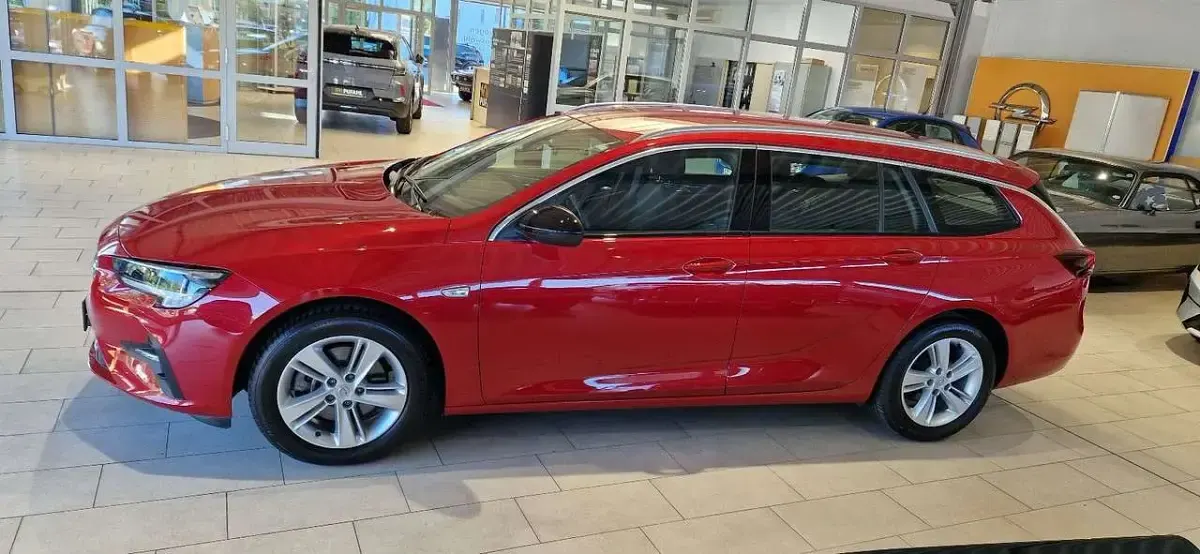 Gebraucht Opel Insignia 174 PS (127 kW) 2022 Rot Kombi