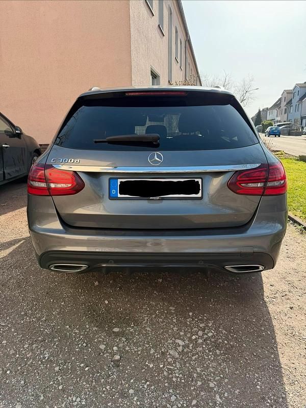 Gebraucht Mercedes C300 AMG line 245 PS (180 kW) 2019 Grau Kombi