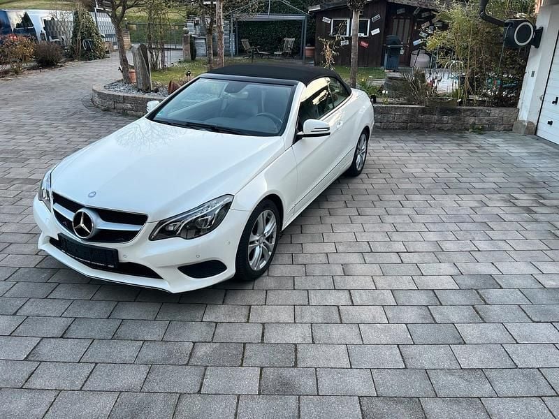 Second-hand Mercedes E250 210 CP (154 kW) 2014 Alb Cabrio