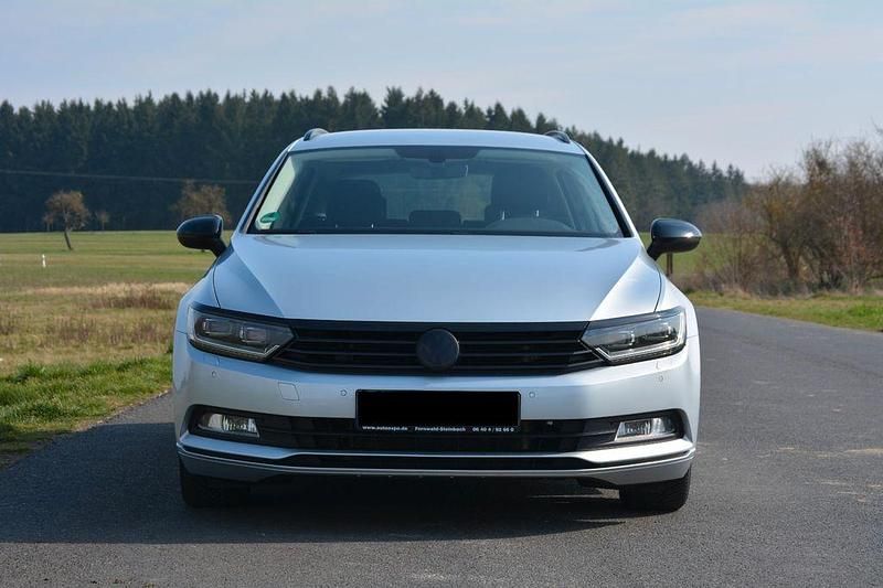 Gebraucht VW Passat Comfortline 150 PS (110 kW) 2015 Silber Kombi