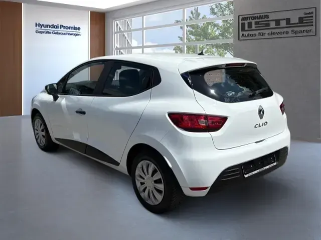 Gebraucht Renault Clio IV Life 76 PS (55 kW) 2019 Weiss Kleinwagen
