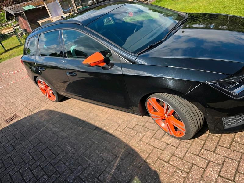 Schwarz Gebraucht 2016 Cupra Leon Kombi | 14.200 € (Superpreis) - Bild 1/4